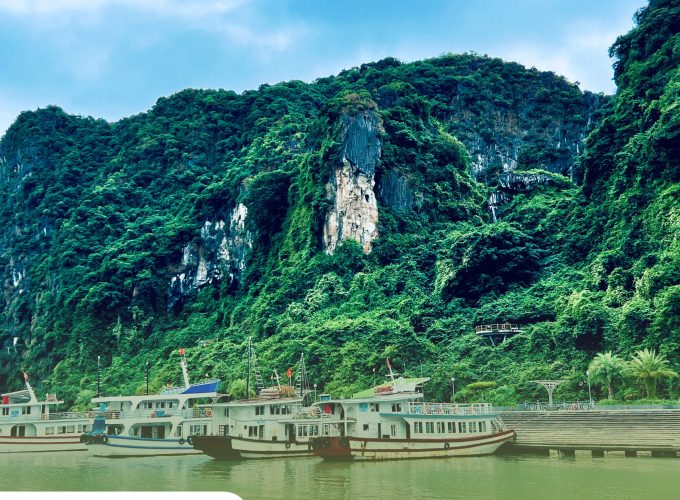 Full-day Exploring Ha Long Bay Wonders