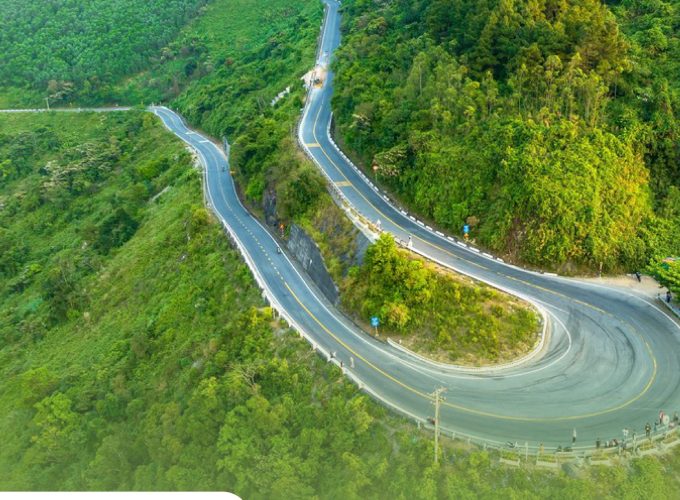 Private tour: Full-day Hai Van Pass And Lang Co Beach Scenic Discovery
