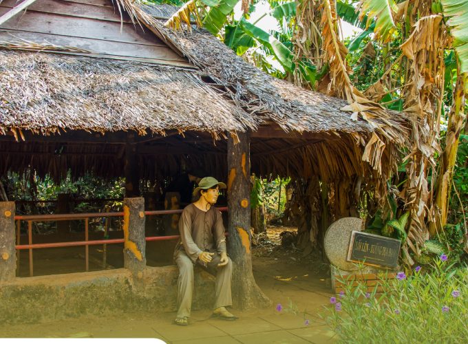 Private tour: Full-day Long Phuoc Tunnels And Long Tan Battlefield Tour