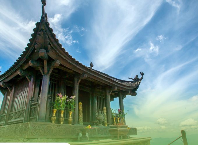 Private tour: Full-day Yen Tu Mountain Spiritual And Scenic Journey